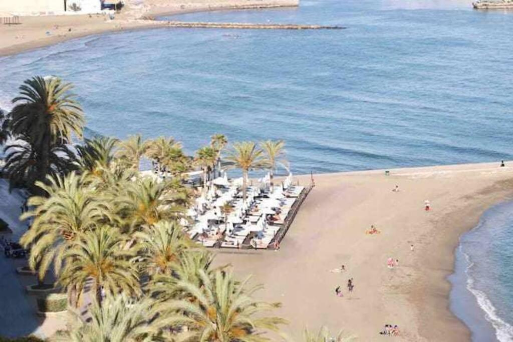 Large Modern Beach Front Apartment, Rooftop Pool!! Marbella Buitenkant foto